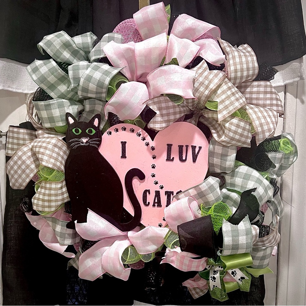 I Luv Cats Wreath